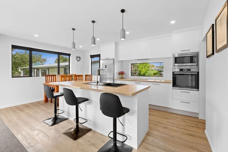 Photo of property in 369 Carrington Street, Upper Vogeltown, New Plymouth, 4310