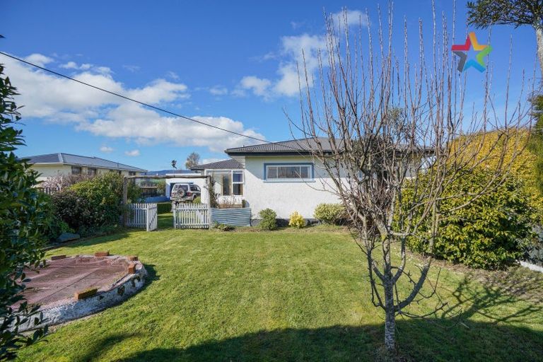 Photo of property in 37 Papatotara Road, Tuatapere, 9620