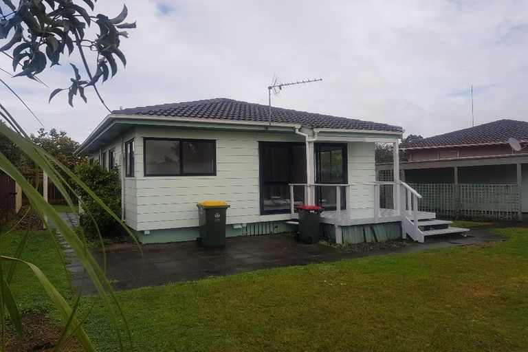 Photo of property in 2/21 Beeston Crescent, Manurewa, Auckland, 2102