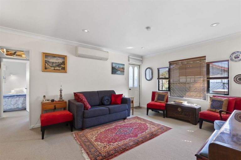 Photo of property in 51 Splitt Avenue, Glenview, Hamilton, 3206