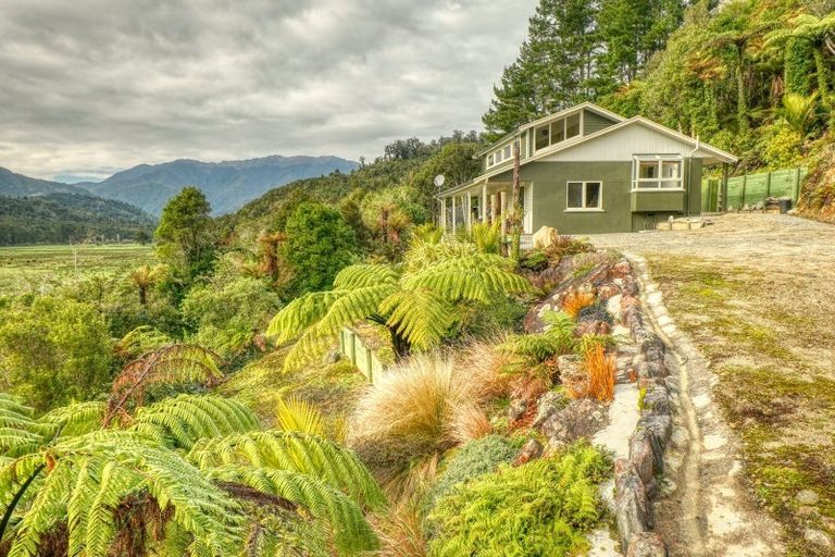 Photo of property in 1074 State Highway Mokihinui, Mokihinui, Westport, 7891