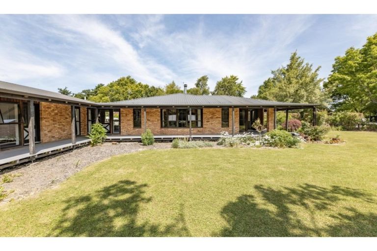 Photo of property in 56 Buckleys Road, Rangiora, 7400