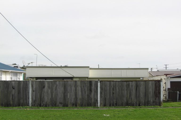 Photo of property in 69a Domett Street, Waitara, 4320