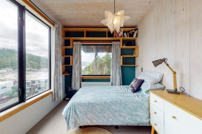 Photo of property in 4 Milne Terrace, Island Bay, Wellington, 6023