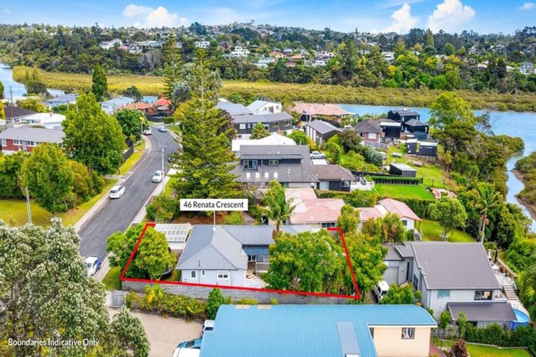 Photo of property in 46 Renata Crescent, Te Atatu Peninsula, Auckland, 0610