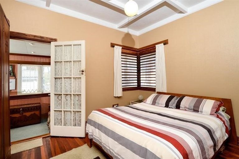 Photo of property in 1 Arawa Street, New Lynn, Auckland, 0600