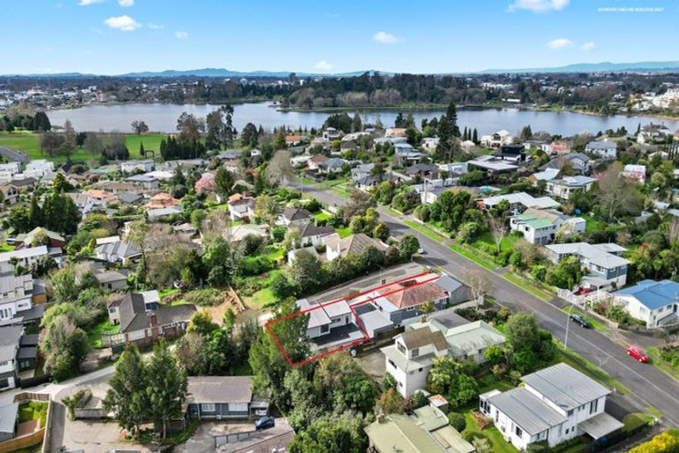 Photo of property in 30a Alison Street, Hamilton Lake, Hamilton, 3204