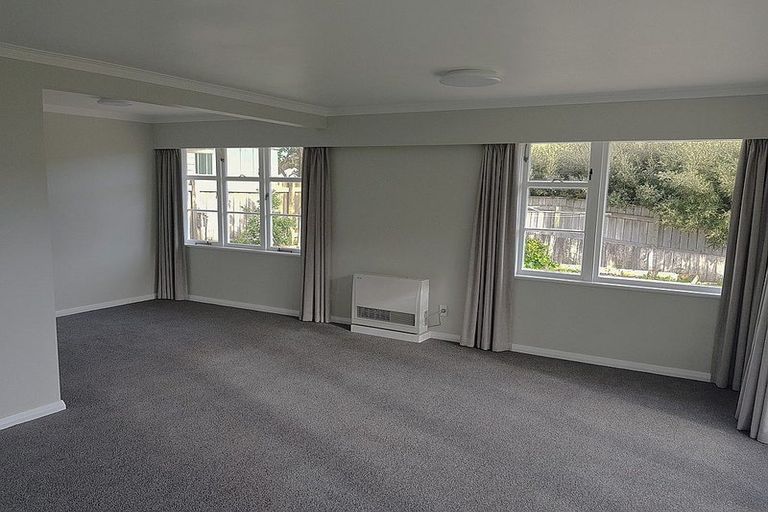 Photo of property in 98 Melbourne Street, South Dunedin, Dunedin, 9012