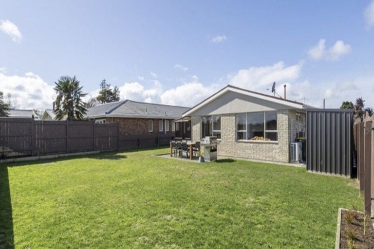 Photo of property in 34 Wesley Avenue, Frankleigh Park, New Plymouth, 4310