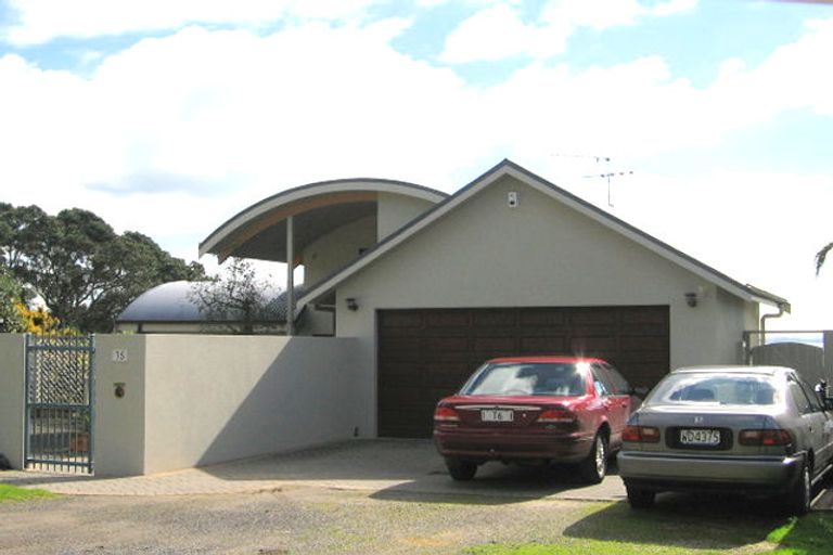 Photo of property in 35 Hawke Crescent, Beachlands, Auckland, 2018
