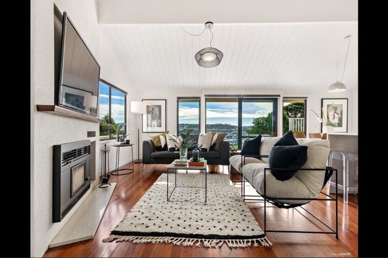 Photo of property in 147 Seatoun Heights Road, Miramar, Wellington, 6022