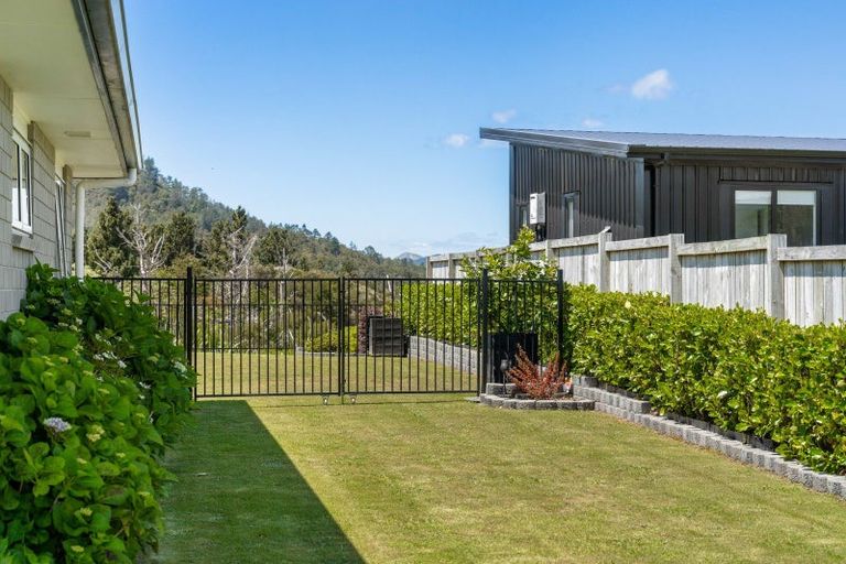Photo of property in 17 Manatu Close, Whangamata, 3691