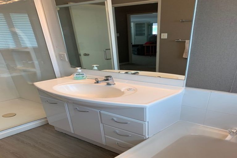 Photo of property in 29 Santa Monica Drive, Papamoa Beach, Papamoa, 3118