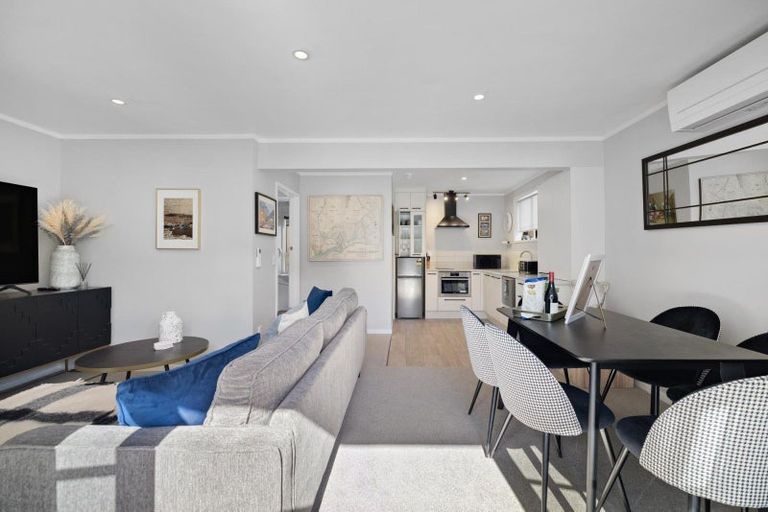 Photo of property in 13 Argyle Place, Arrowtown, 9302