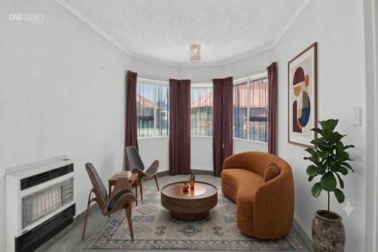 Photo of property in 1 Cumberland Court, Levin, 5510