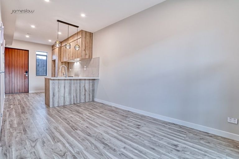 Photo of property in 6/67 Kervil Avenue, Te Atatu Peninsula, Auckland, 0610