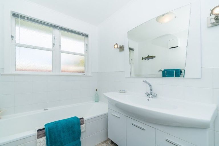 Photo of property in 10 Henare Street, West End, Palmerston North, 4412