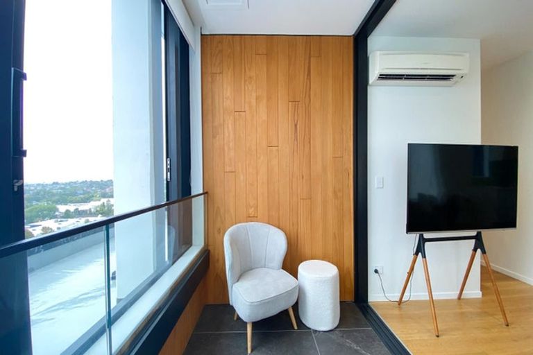 Photo of property in 1103/1 Buscomb Avenue, Henderson, Auckland, 0610