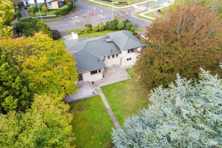 Photo of property in 122 Jickell Street, Hokowhitu, Palmerston North, 4410