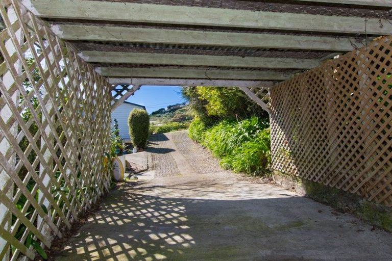 Photo of property in 3 Grenville Terrace, Moana, Nelson, 7011