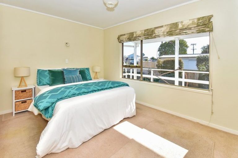 Photo of property in 446a Great South Road, Opaheke, Papakura, 2113