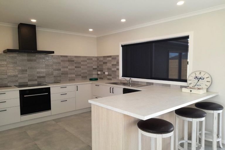 Photo of property in 10 Uku Way, Wharewaka, Taupo, 3330