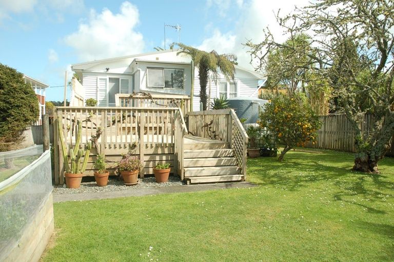 Photo of property in 28 James Mcleod Road, Shelly Beach, Helensville, 0874