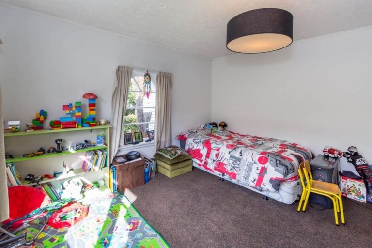 Photo of property in 357 Gardiners Road, Harewood, Christchurch, 8051