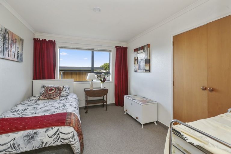 Photo of property in 2/75 Hine Street, New Plymouth, 4310