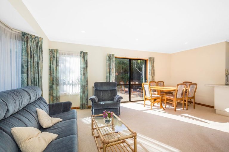 Photo of property in 9-11 Makaro Street, Eastbourne, Lower Hutt, 5013
