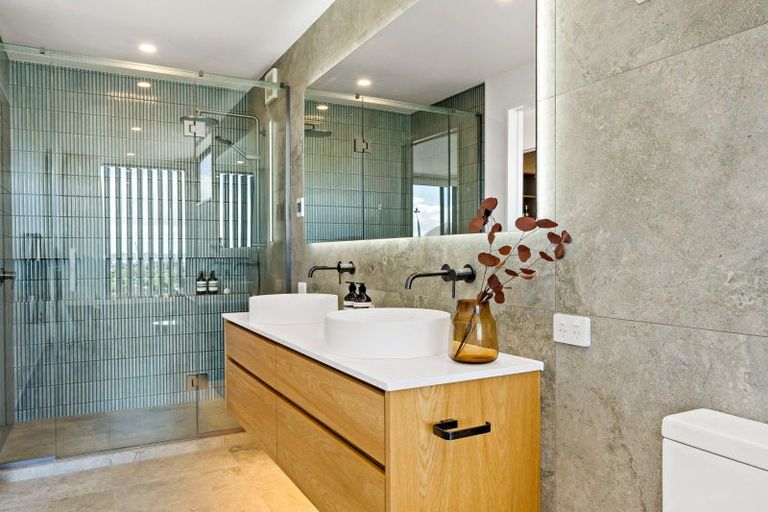 Photo of property in 26 Ngaiwi Street, Orakei, Auckland, 1071