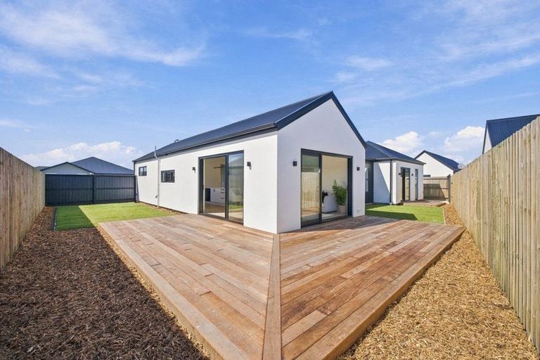 Photo of property in 10 Dan Street, Marshland, Christchurch, 8083