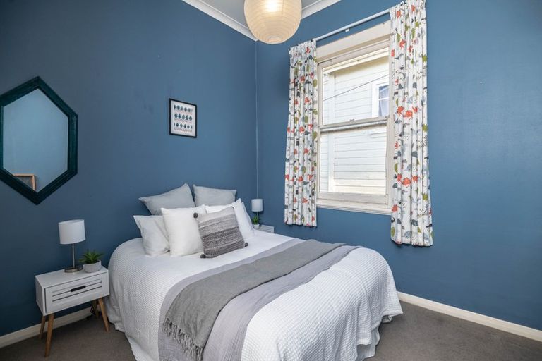 Photo of property in 43 Ironside Road, Johnsonville, Wellington, 6037