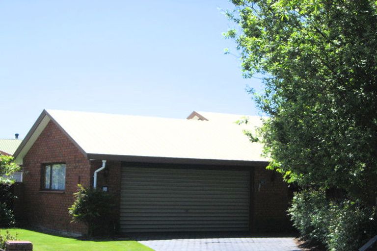 Photo of property in 14 Langham Place, Redwood, Christchurch, 8051