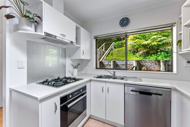 Photo of property in 257 Kaipara Road, Papakura, 2582