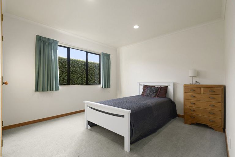 Photo of property in 4 Jensen Street, Hokowhitu, Palmerston North, 4410