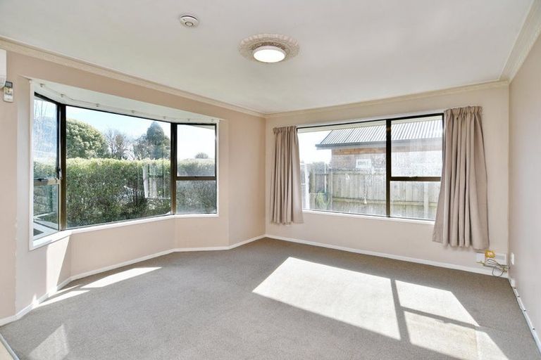 Photo of property in 5 Ballymena Drive, Belfast, Christchurch, 8051