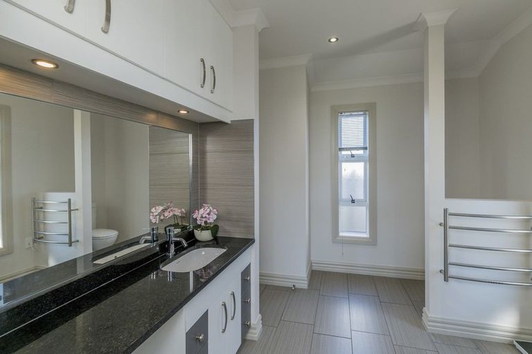 Photo of property in 15 Okarito Avenue, Levin, 5510