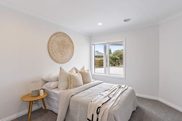 Photo of property in 13 Runanga Grove, Waikanae, 5036