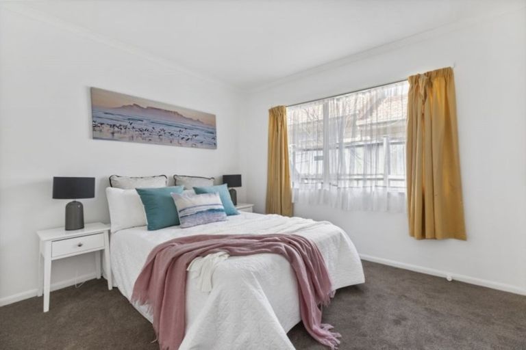 Photo of property in 7 Thornbury Crescent, East Tamaki Heights, Auckland, 2016