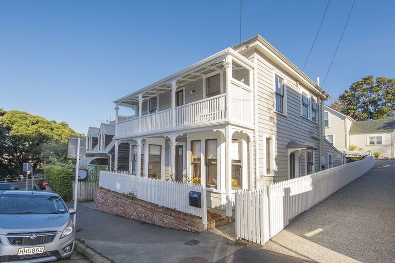 Photo of property in 7 Cottleville Terrace, Thorndon, Wellington, 6011