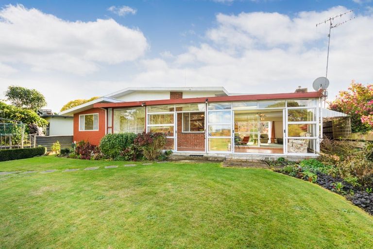 Photo of property in 5 Belmont Place, Terrace End, Palmerston North, 4410