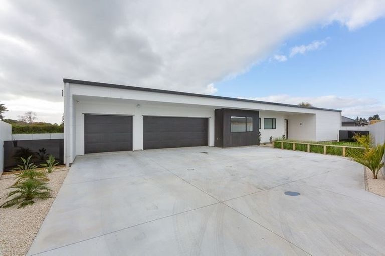 Photo of property in 19 Smith Street, Lepperton, New Plymouth, 4373