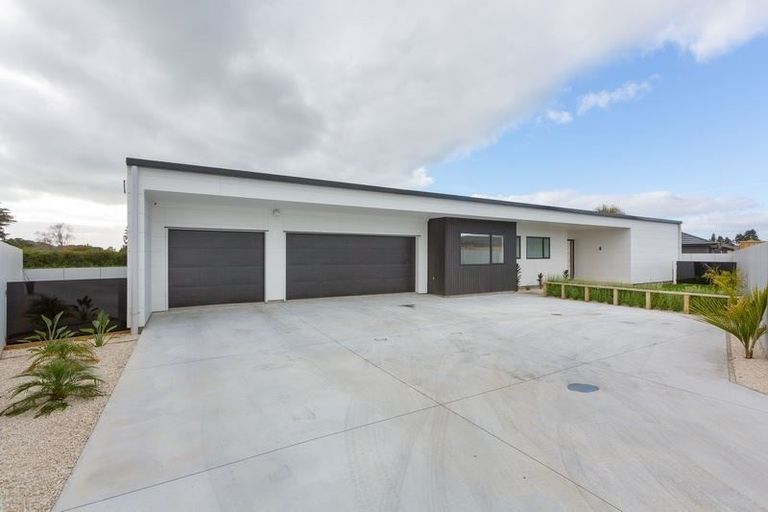 Photo of property in 19 Smith Street, Lepperton, New Plymouth, 4373