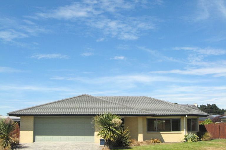 Photo of property in 5 Eastwood Rise, Waimairi Beach, Christchurch, 8083