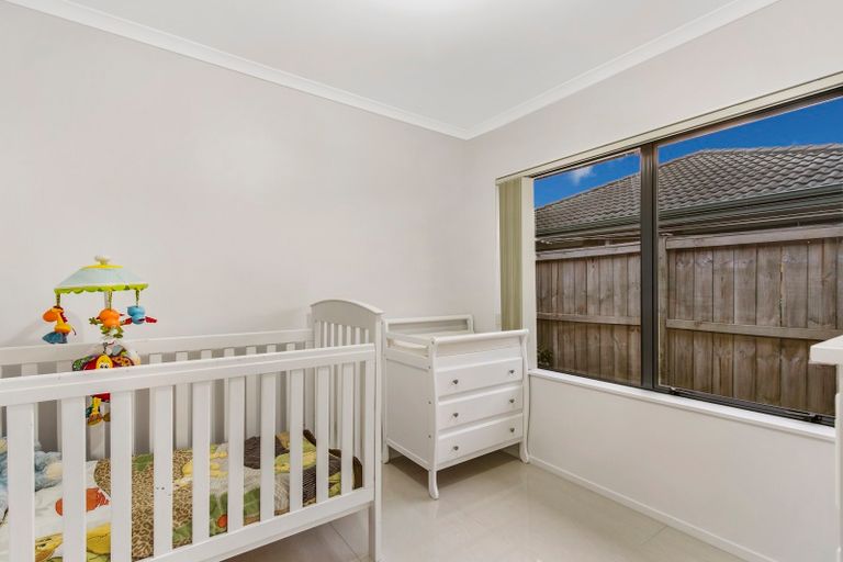 Photo of property in 10 Stellata Court, Randwick Park, Auckland, 2105