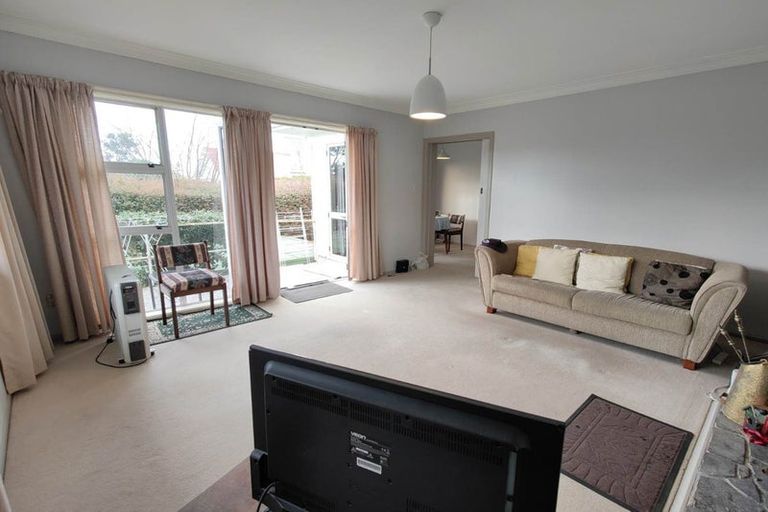 Photo of property in 35 Matipo Road, Mairangi Bay, Auckland, 0630