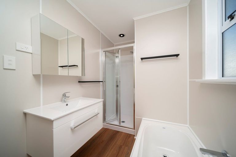 Photo of property in 84 Albion Street, Hawera, 4610