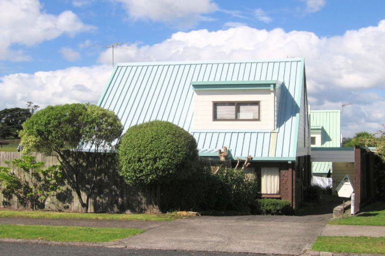 Photo of property in 2/13 Anna Watson Road, Half Moon Bay, Auckland, 2012