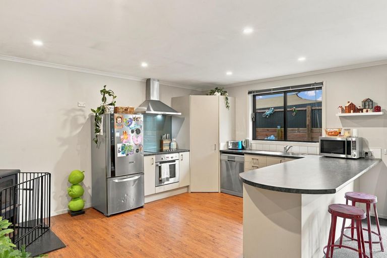 Photo of property in 2/32a Archer Street, Parkside, Timaru, 7910